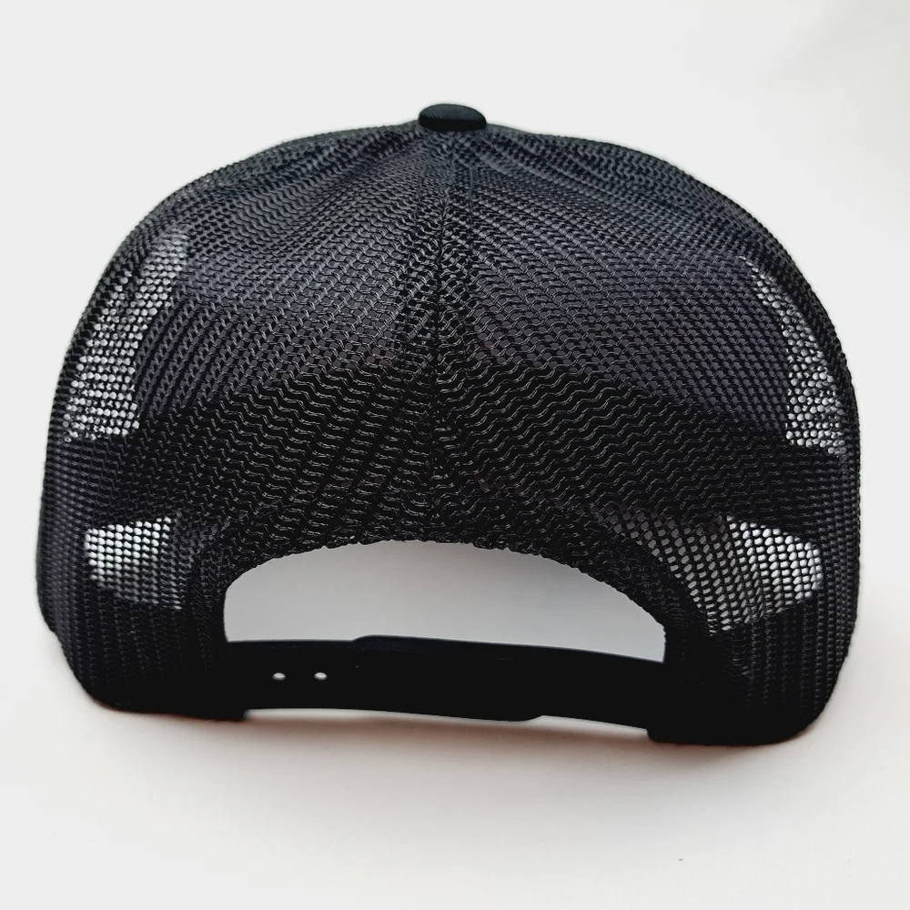 International Harvester Flat Bill Trucker Mesh Snapback Cap Hat Bla…